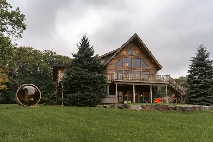 Front view with the barrel sauna